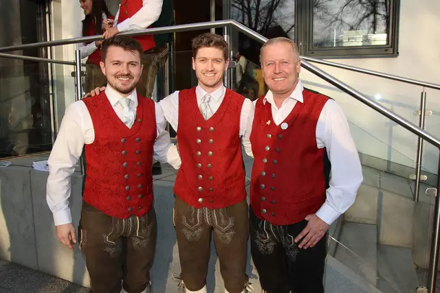 Obmann Lukas Hagenauer, Kapellmeister Michael Krampl, Stabführer Erich Geierspichler.