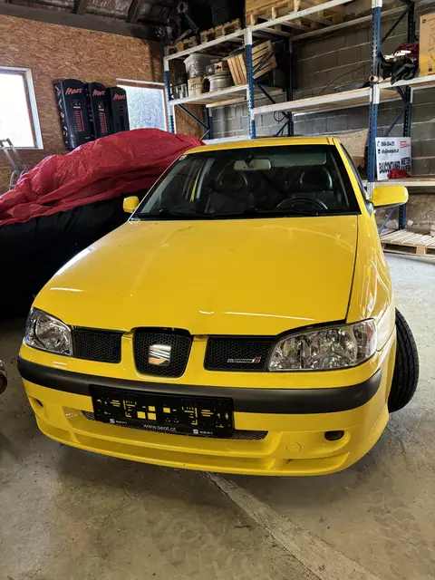 Seat Ibiza Baujahr 2000, 1,8 Turbo von Mario Holas | Foto: Daniel Schmidt