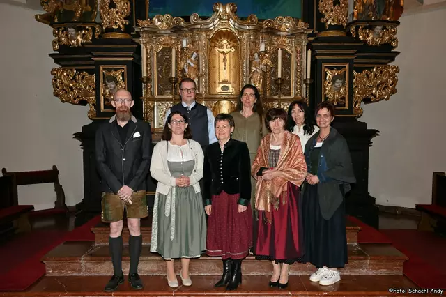 Das neue Seelsorgeteam der Pfarrgemeinde Eggelsberg. | Foto: Schachl Andy