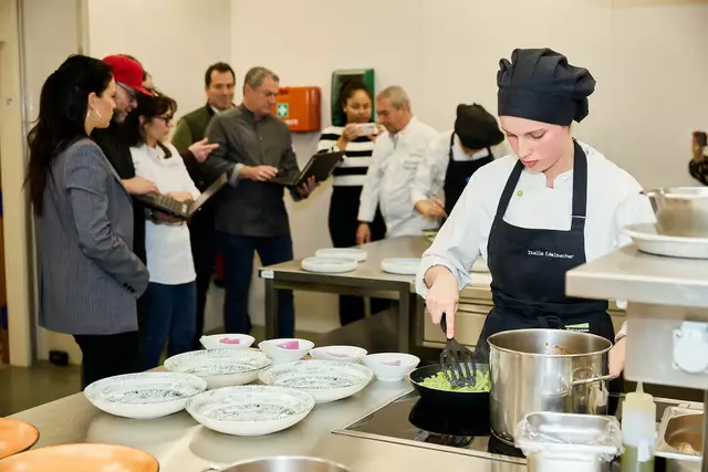 Die Döblingerin tischte eine Neuinterpretation des traditionellen „Altwiener Zwiebelfleischs“ auf. | Foto: HLW19