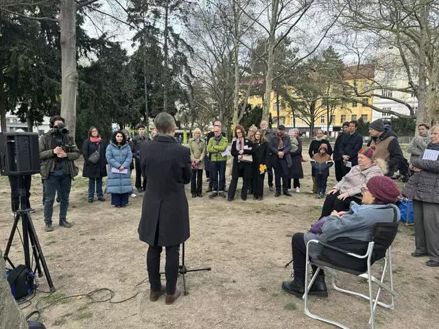 Am Alsergrund wurden drei neue "Steine der Erinnerung" enthüllt.  | Foto: BV9