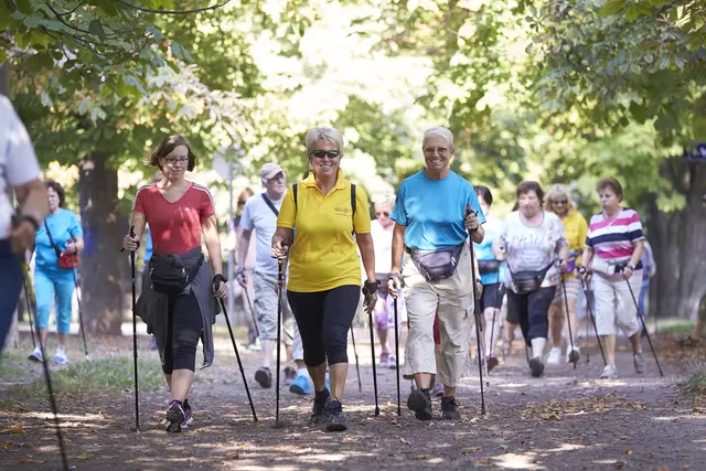 Ab Mai veranstalten die Pensionistenklubs der Stadt Wien "Singende Kräuterwanderungen". | Foto: KWP/Ludwig Schedl