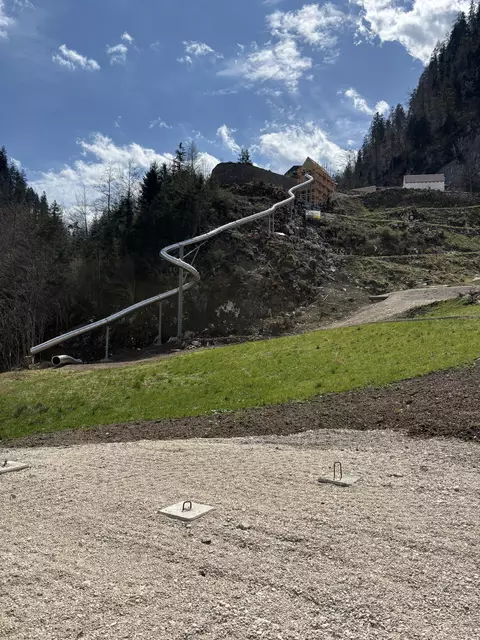 Die Röhrenrutsche hat bei Fertigstellung eine Länge von 250 Metern und entwickelt eine Schnelligkeit zwischen 25 und 30 km/h. | Foto: Sarah Braun