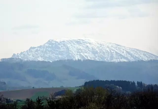 Der Ötscher ist lange vor mir.