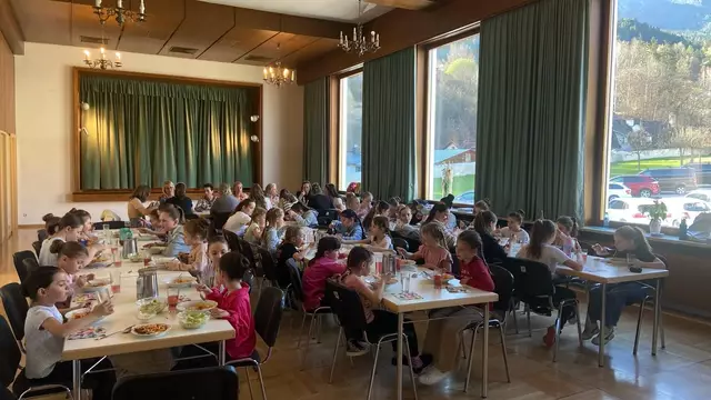 Den krönenden Abschluss bildete ein gemeinsames Spaghetti-Essen in italienischer Tradition, bei dem gelacht, getanzt und gefeiert wurde – ein Fest, das allen noch lange in Erinnerung bleiben wird. | Foto: Joydance