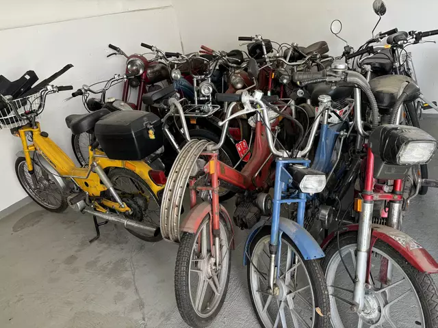 Große Sammlung an Mopeds von Mario Holas | Foto: Daniel Schmidt