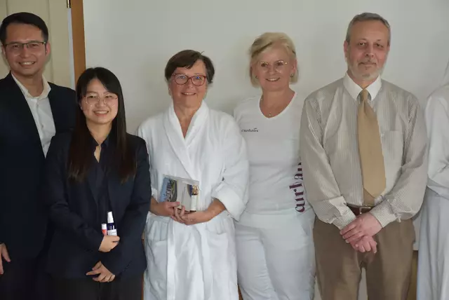 Eine hochkarätige Delegation mit Spitzen-Medizinern aus Thailand - Mahidol University Bangkok - interessierte sich für das Curhaus Bad Kreuzen.  | Foto: Robert Zinterhof