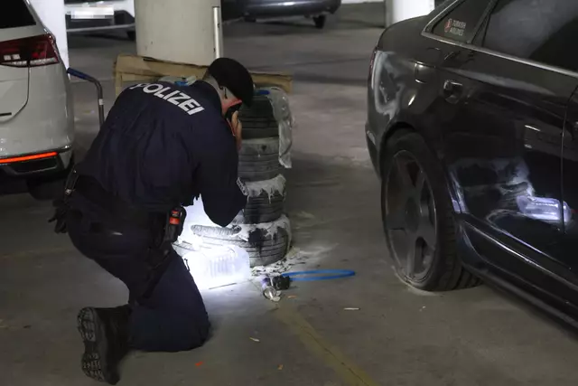 In einer Tiefgarage wurden mehrere Reifen angezündet, ein Mieter verhinderte Schlimmeres. | Foto: laumat.at