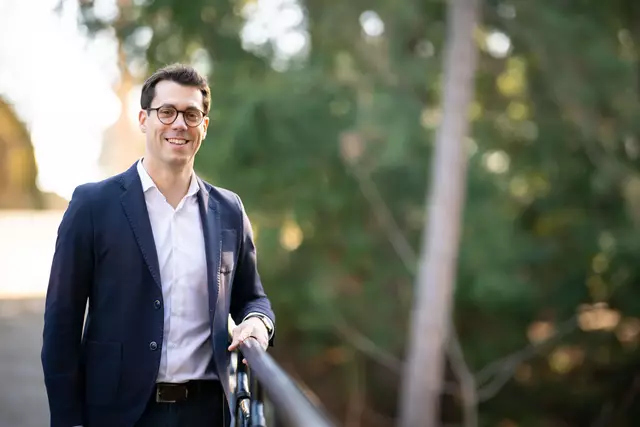 Oliver Möllner ist ÖVP-Spitzenkandidat bei der Bezirksvertretungswahl in Währing.  | Foto: Paul Gruber