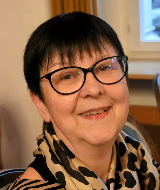 Magdalena Fischer hilft sich mit Kurkuma