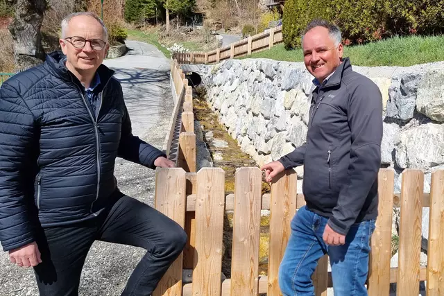 von links: Bürgermeister von St. Michael im Lungau, Manfred Sampl mit Markus Moser (Gebietsbauleiter Wildbach- und Lawinenverbauung Lungau). | Foto: Marktgemeinde St. Michael im Lungau