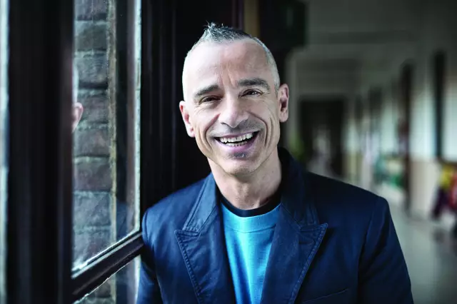 Eros Ramazzotti feiert sein Bühnenjubiläum – natürlich – auf der Bühne. Bei seiner nächsten Welttournee kommt er 2026 auch nach Wien.  | Foto: Thorimbert/Universal Music