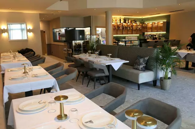 Warme Farben und liebevolle Details prägen das neue Ambiente des Restaurants. | Foto: Meyman