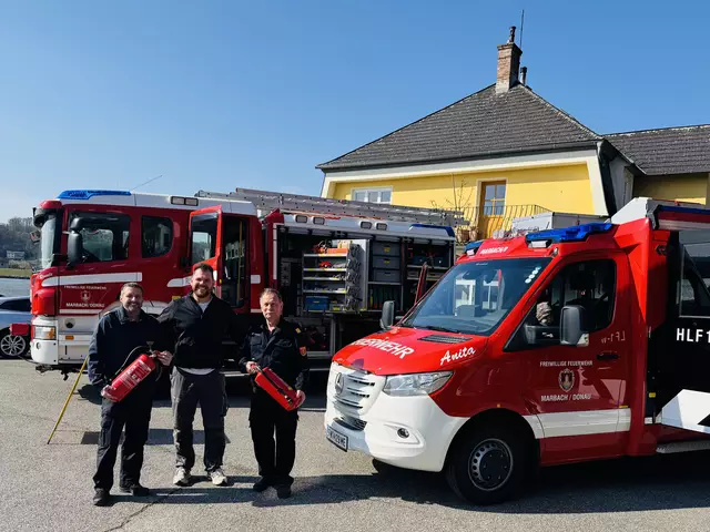 Feuerlöscher wurden überprüft und Fahrzeuge wurden in Marbach präsentiert  | Foto: Marktgemeinde Marbach an der Donau