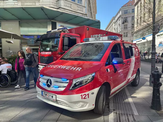 Es brannte nämlich in einer Küche eines Geschäfts, heißt es. Wie groß der Brand und der Schaden sind, konnte man im ersten Gespräch nicht erläutern.  | Foto: Pia Rotter/MeinBezirk