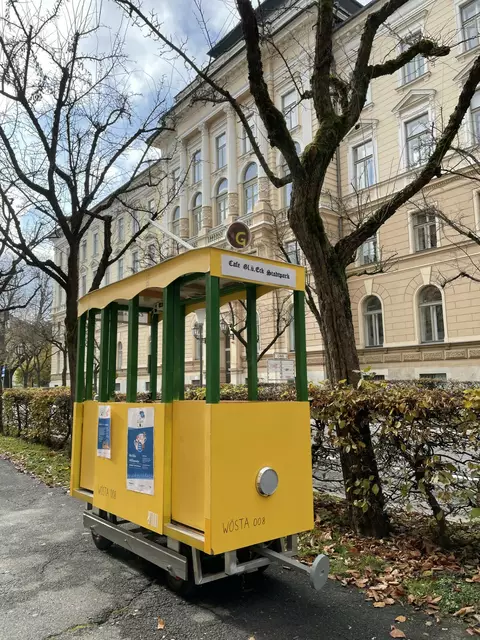 Kinder können mit "Villachs Straßenbahn" eine Runde drehen. | Foto: Privat