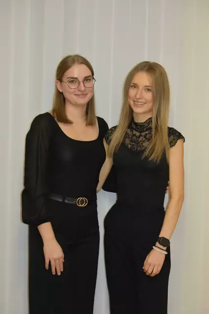 Sie sind ein eingeschworenes Team: Die Zwillingsschwestern Patrizia und Mirjam Semmernegg aus Eibiswald | Foto: Semmernegg