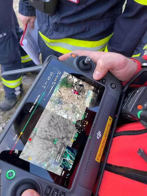 Auch die Drohne kam bei der Suche zum Einsatz. | Foto: Bergrettung Ebensee