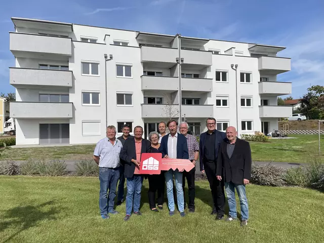 Am ehemaligen Kasernengelände wurde der letzte Bauabschnitt fertiggestellt. Die symbolische Schlüsselübergabe von Stiege 4 erfolgte am Donnerstag. | Foto: OSG