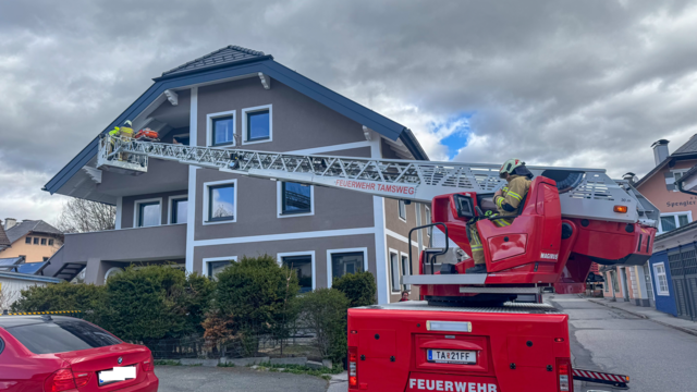 Unterstützung durch die Feuerwehr | Foto: Thomas Keidel