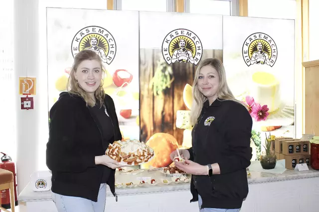 Titelfoto Gmünd: Im Bezirk Gmünd fanden wieder einige Ostermärkte statt, auch in der Käsemacherwelt in Heidenreichstein, welche gleichzeitig die Saisoneröffnung feierte.  | Foto: Walter Kellner