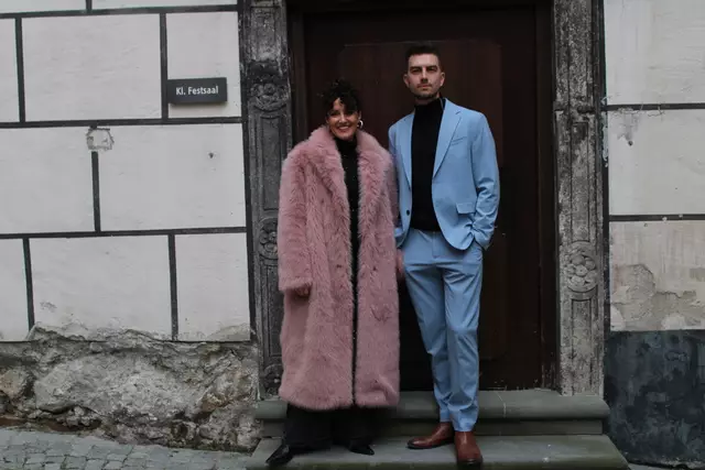 Titelfoto Melk: Saisoneröffnung auf der Schallaburg unter dem Motto "Träume träumen": Musikerin Ina Regen und Gitarrist Valentin Bröderbauer gaben ein Duo-Konzert | Foto: Cayirci