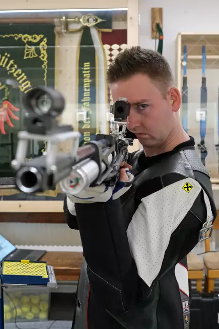 Hannes Patka war der beste Tiroler in der "Königsklasse" Luftgewehr-Männer - er eroberte Bronze im Einzel und mit der Mannschaft