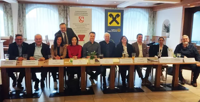 Zahlreiche Ansprechpartner standen für Fragen der Mitglieder zur Verfügung. | Foto: GLV