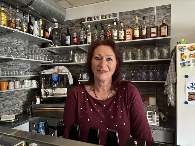 Monika Köppel betreibt das Café New York seit fast genau zehn Jahren in Straßgang.  | Foto: MeinBezirk