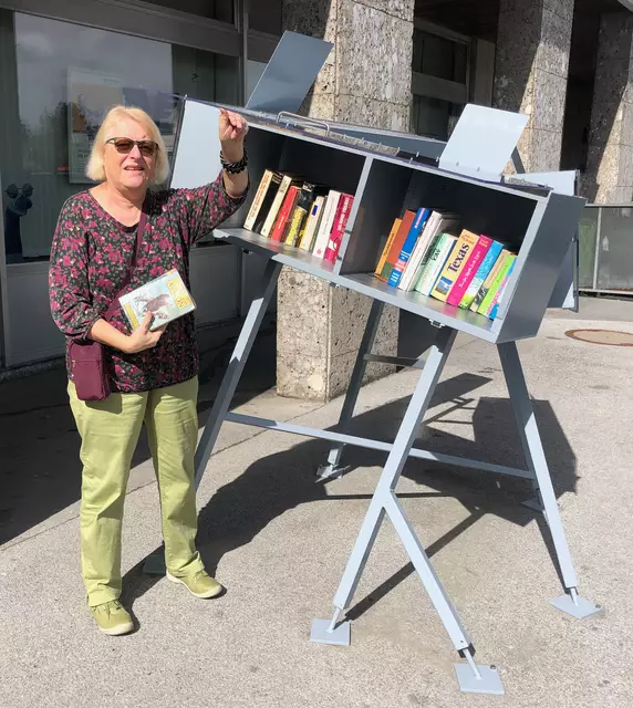 Die Bücherbox erstrahlt in neuem Glanz. | Foto: Herz für Hallein