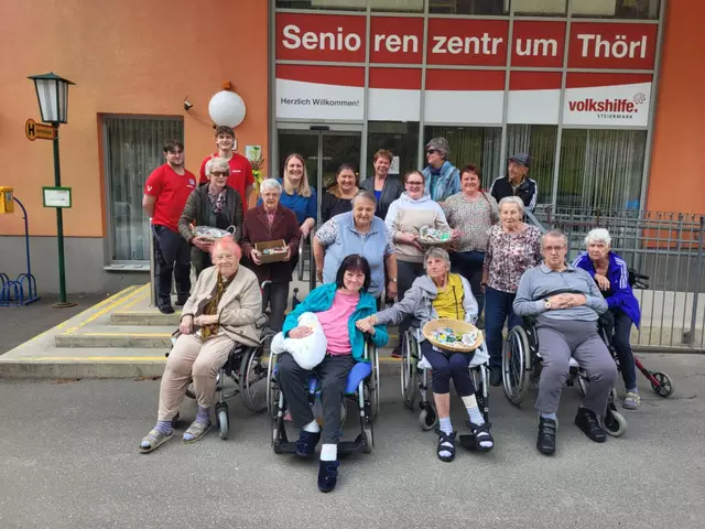 Freude über die Kunstwerke bei den Bewohnerinnen und Bewohnern. | Foto: kk