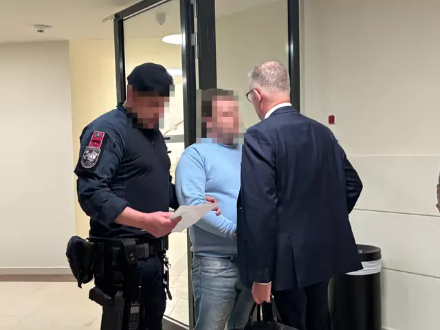Am Donnerstagmorgen musste ein 31-jähriger Wiener vor Gericht. Angeklagt war er wegen drei Raubüberfällen sowie Sachbeschädigung und Körperverletzung.  | Foto: Ronja Reidinger/MeinBezirk