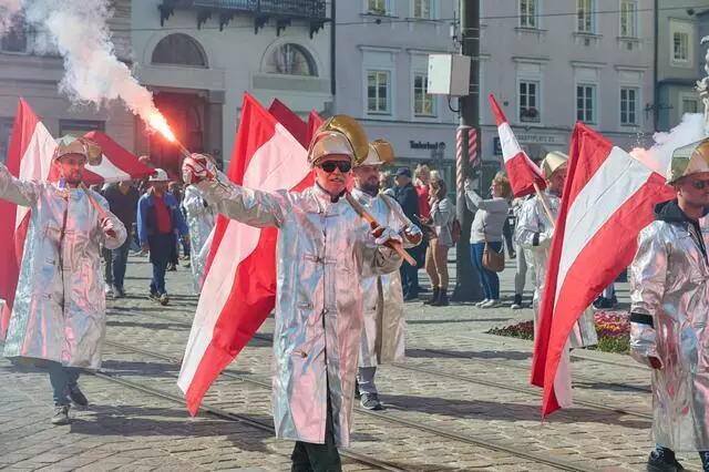 Der "Tag der Arbeit" wird in Linz mit mehreren Aufmärschen und Kundgebungen gefeiert. | Foto: Pixelkinder