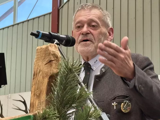 Landesjägermeister Anton Larcher glaubt nicht an den Erfolg der Eigenjagd in Reutte. | Foto: Reichel