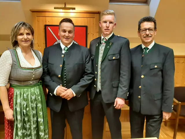 St. Georgen am Kreischberg: Patrizia Podmenik, Bgm. Patrick Weilharter, Alexander Feiel, BH Peter Plöbst. | Foto: Galler