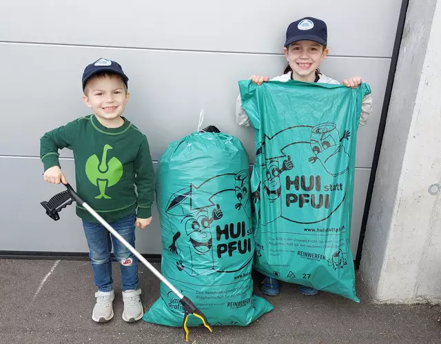 Hui statt Pfui in Pabneukirchen. Kinder waren auch dabei.  | Foto: privat