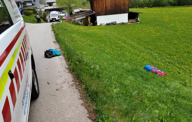 Am Freitagnachmittag kam es in Finkenberg zu einem Gleitschirmunfall.  | Foto: ZOOM.Tirol