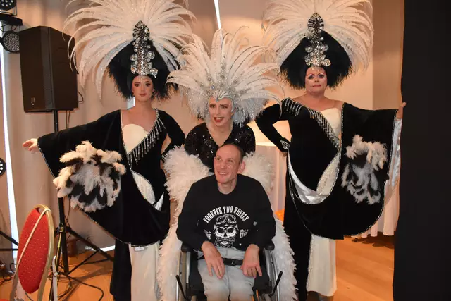 Fotos in der Show-Pause: Das Trio hat auch ein Herz für Menschen mit besonderen Bedürfnissen. | Foto: Reisner, Zezula