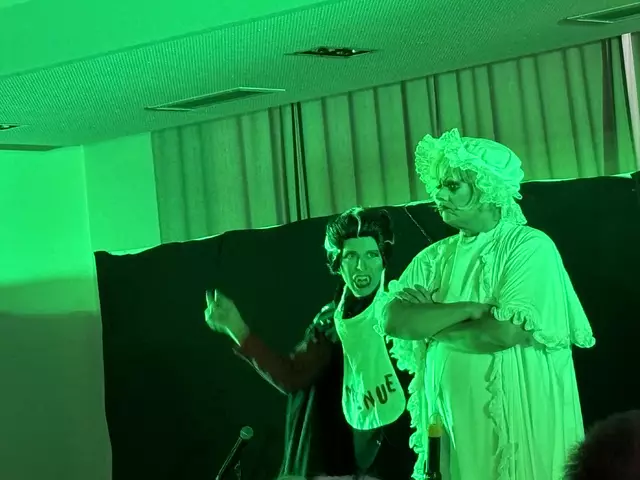 Gruselig lustig: Die Vampirin in der Oper. | Foto: Reisner, Zezula