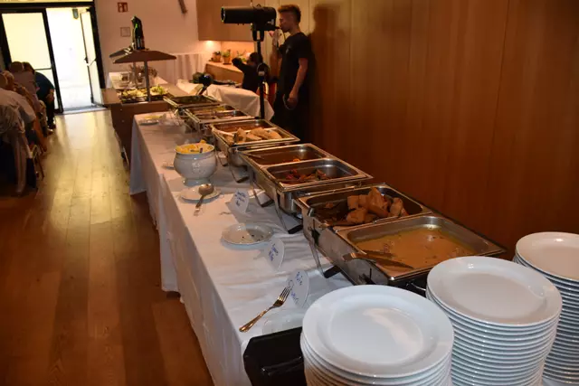 Das Buffet ließ keine kulinarischen Wünsche offen. | Foto: Reisner, Zezula
