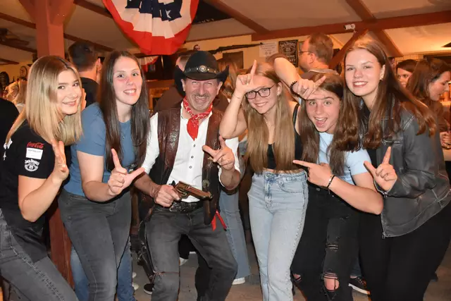 Die Westernstadt Lucky Town startet am 31. März in die neue Saison. | Foto: Michael Strini