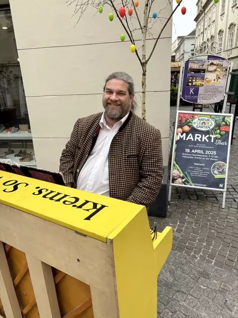 Klaus Bergmaier unterhielt Passanten mit Klaviermusik. | Foto: sg