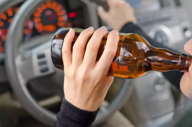 Die Fahranfängerin lenkte ihr Fahrzeug schwer alkoholisiert (Symbolbild) | Foto: DaddyCool/Fotolia
