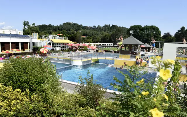 Freizeitvergnügen im Hallen- und Freibad St. Veit | Foto: Stadt St. Veit