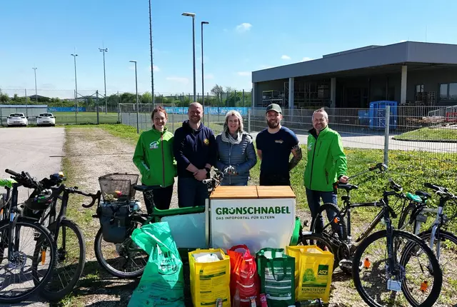 Ausbeute: Der Müll - rund drei große Säcke voll - wurde vorschriftsgemäß getrennt und entsorgt. | Foto: Grüne