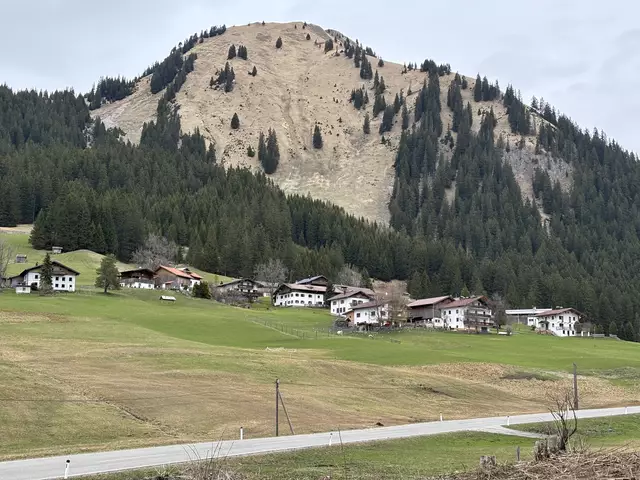 Der Ortsteil Kelmen ist einwohnermäßig in etwa so groß wie Namlos selbst. 