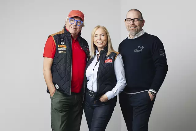 Das Veranstalterteam Ulli und Hasi Haselwander mit  Robert Helbig | Foto: Südsteiermark Classic