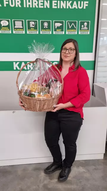 Christa Schauer gewann beim MeinBezirk-Ostergewinnspiel einen Osterkorb | Foto: Landring