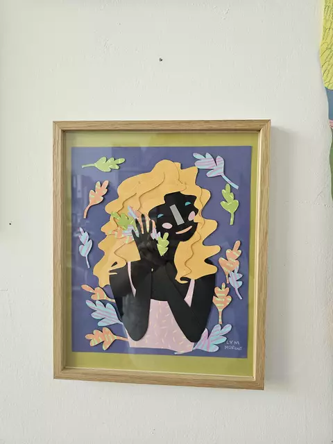 Künstlerin Lym Moreno zeigt, was man aus Papier alles erschaffen kann. | Foto: Tamara Winterthaler