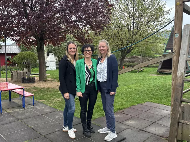 Iris Bergmann, Brigitte Eberhard und Elisabeth Kohlweiß haben vor 25 Jahren den Startschuss für erfolgreiche Kinderbetreuung in Liebenfels gegeben. | Foto: MeinBezirk